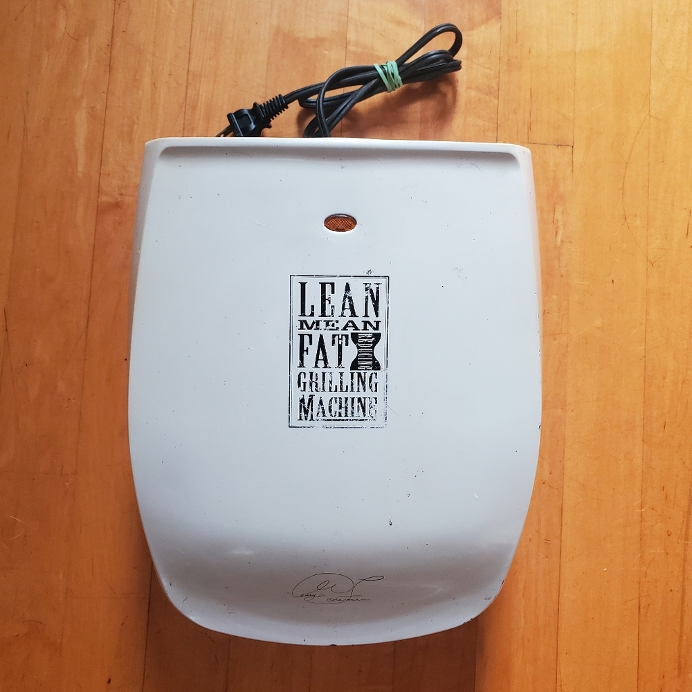GEORGE FOREMAN Lean Mean Fat Reducing Grilling Machine Small Model GR-20